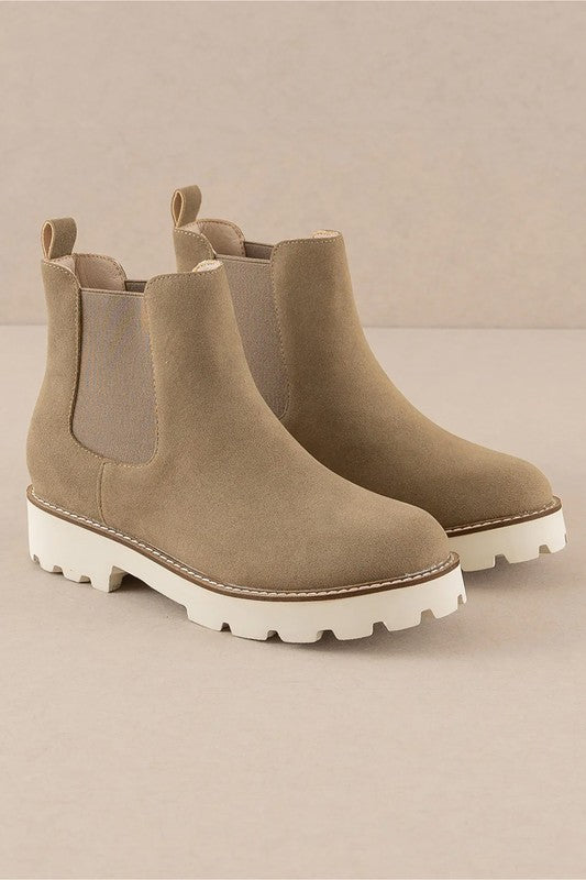 Chunky Sole Chelsea Boot Khaki