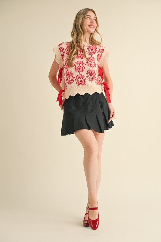 Ribbed Scallop Floral Sweater Vest Red