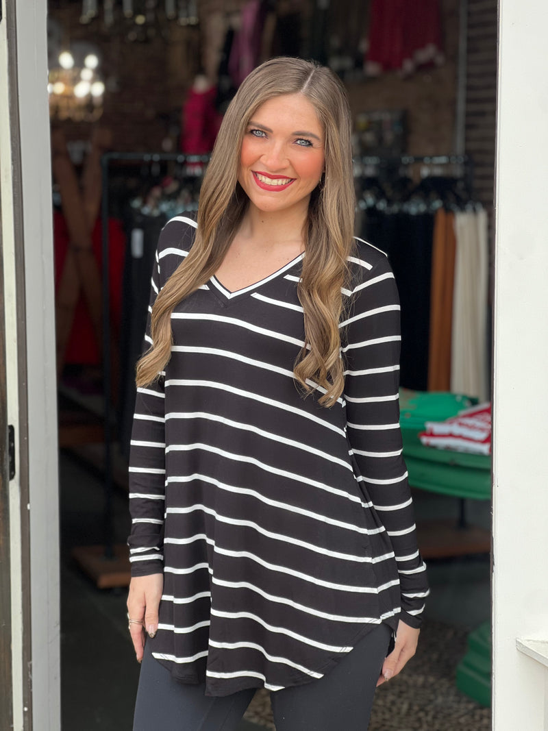 Striped V-Neck Dolphin Hem Top Black/Ivory