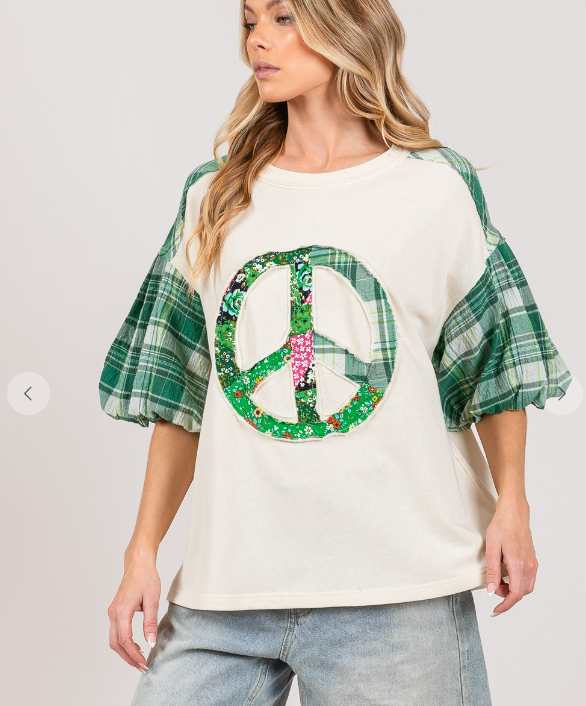 Peace Patch Contrast Top Green